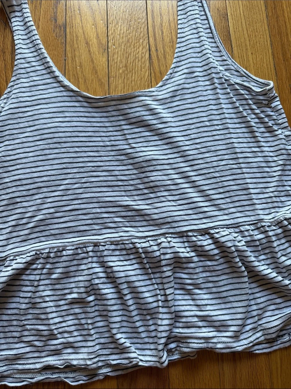 Aeropostale sleeveless scoop